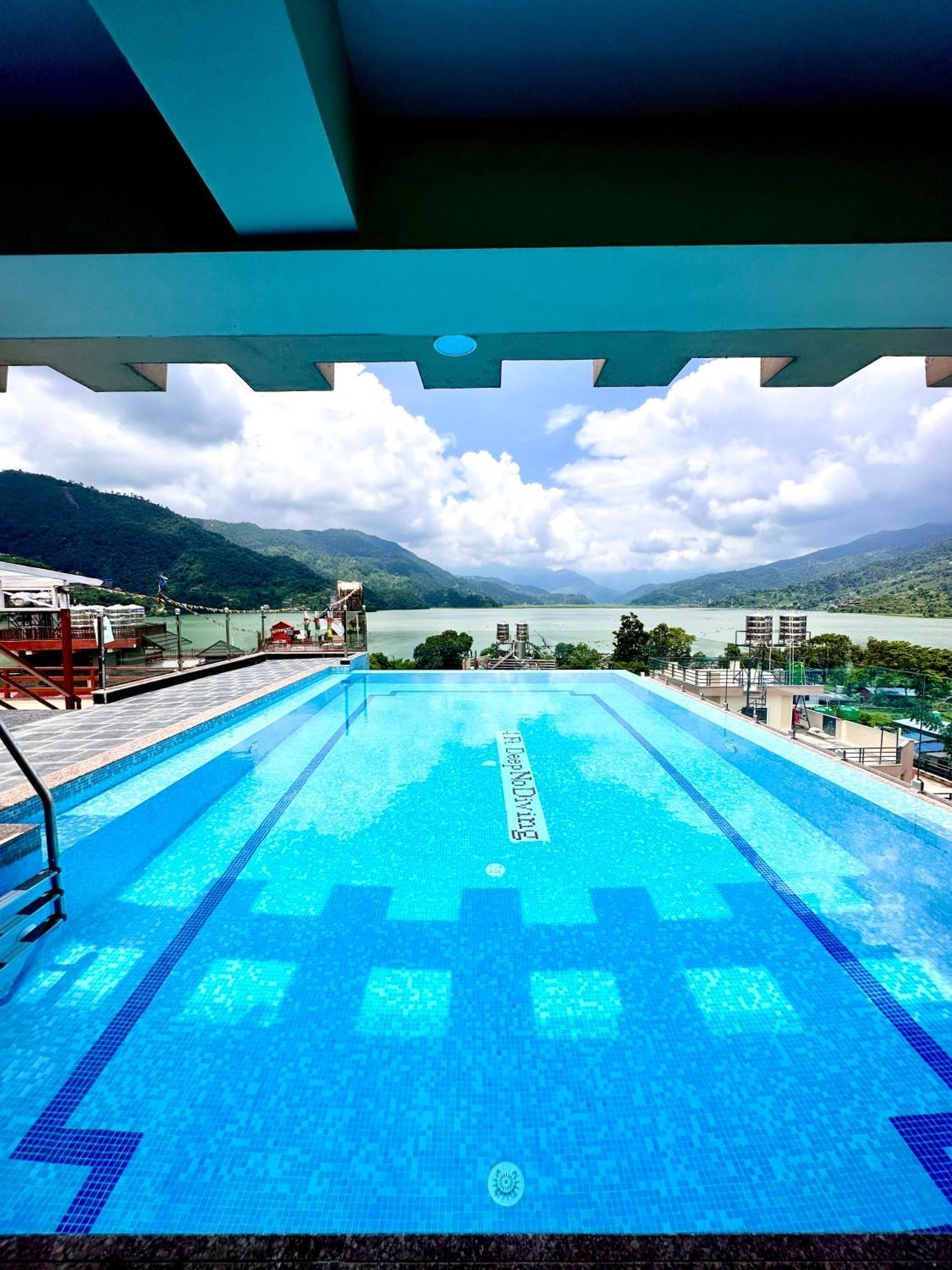Hotel Adam Pokhara Eksteriør bilde