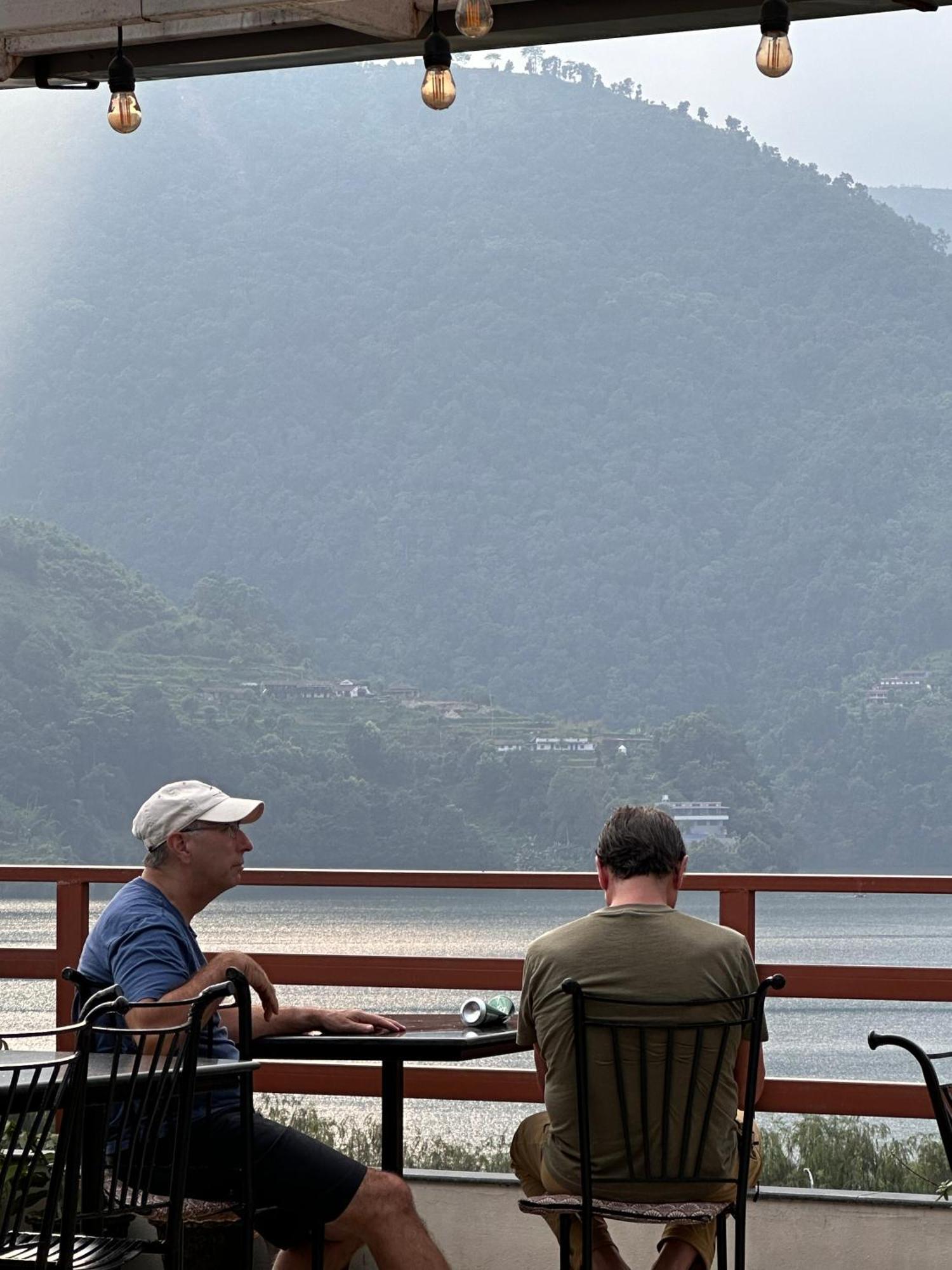 Hotel Adam Pokhara Eksteriør bilde