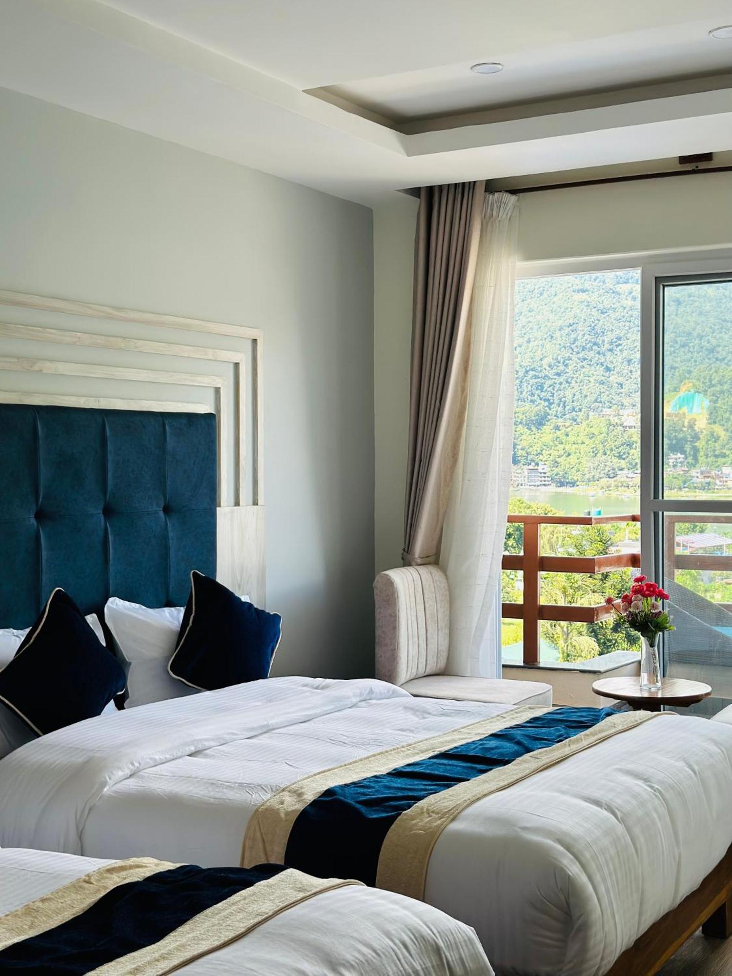 Hotel Adam Pokhara Eksteriør bilde