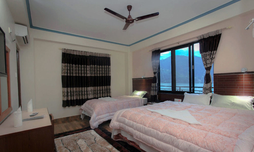 Hotel Adam Pokhara Eksteriør bilde