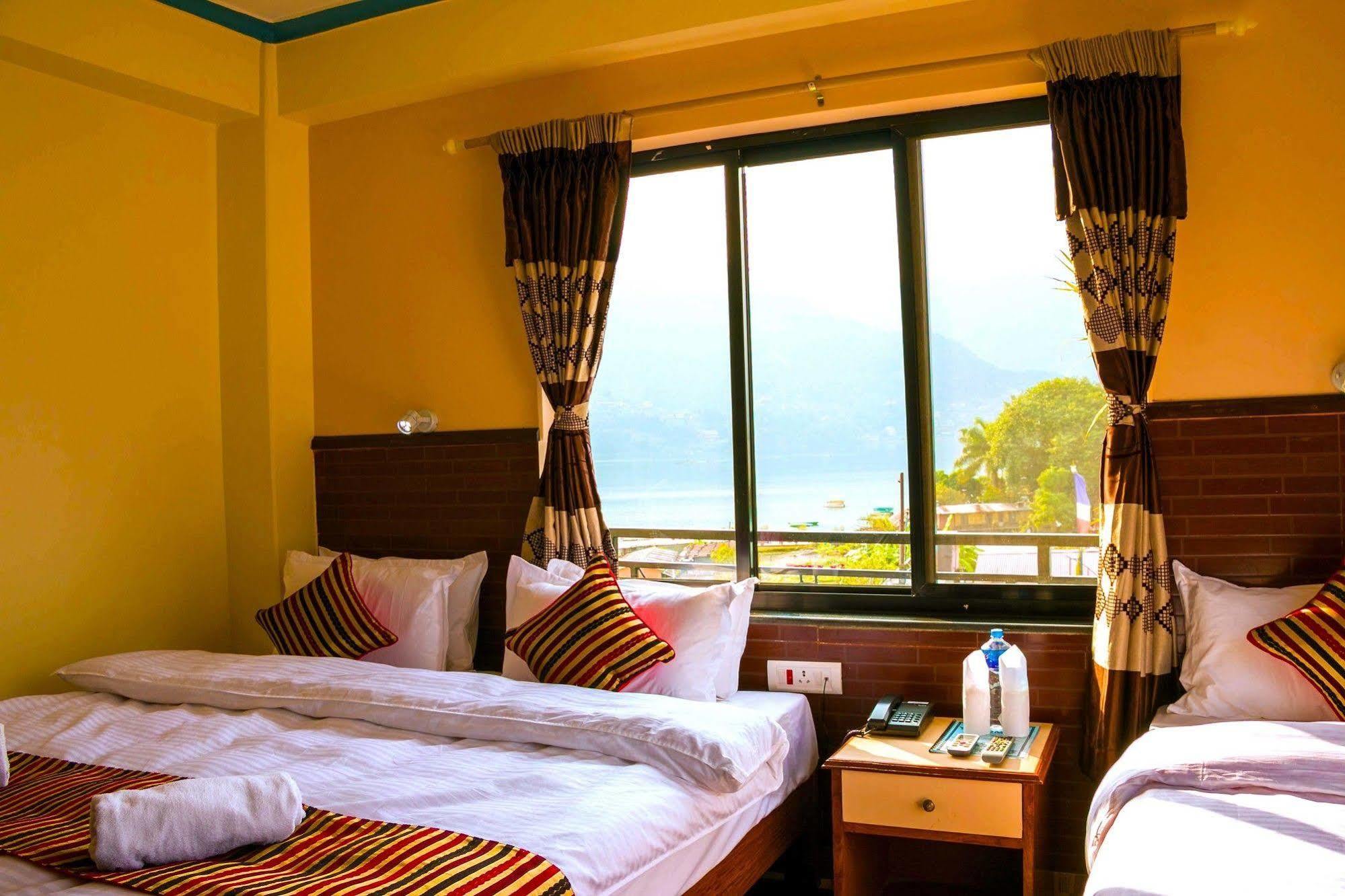 Hotel Adam Pokhara Eksteriør bilde